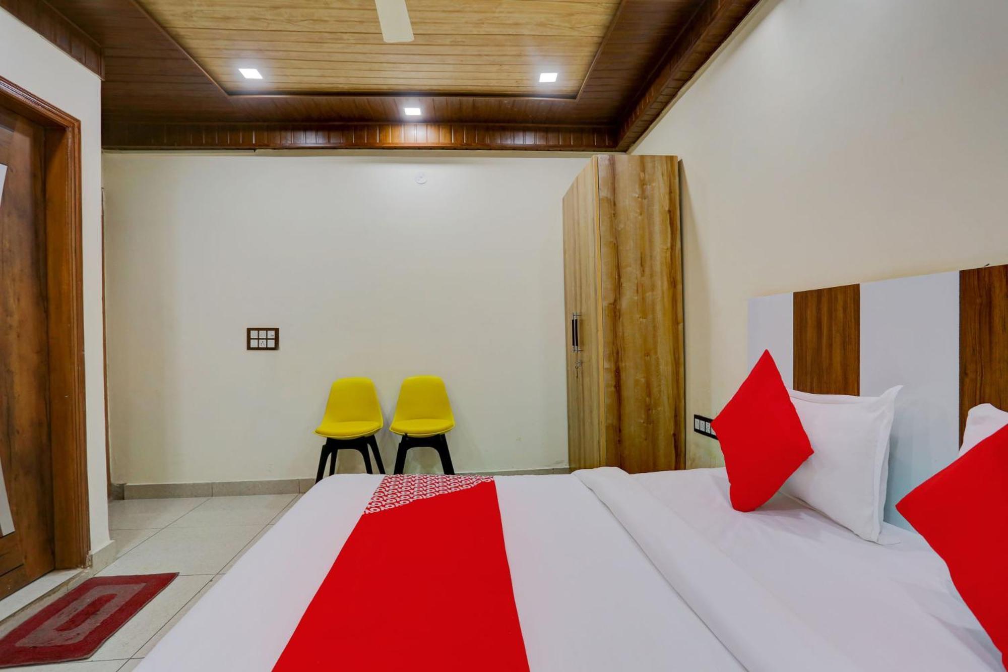 Hotel O Family Deluxe Új-Delhi Kültér fotó